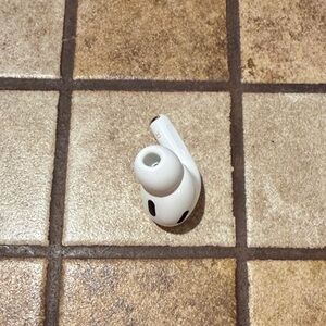 AirPod Pro 1st generation R ear ONLY